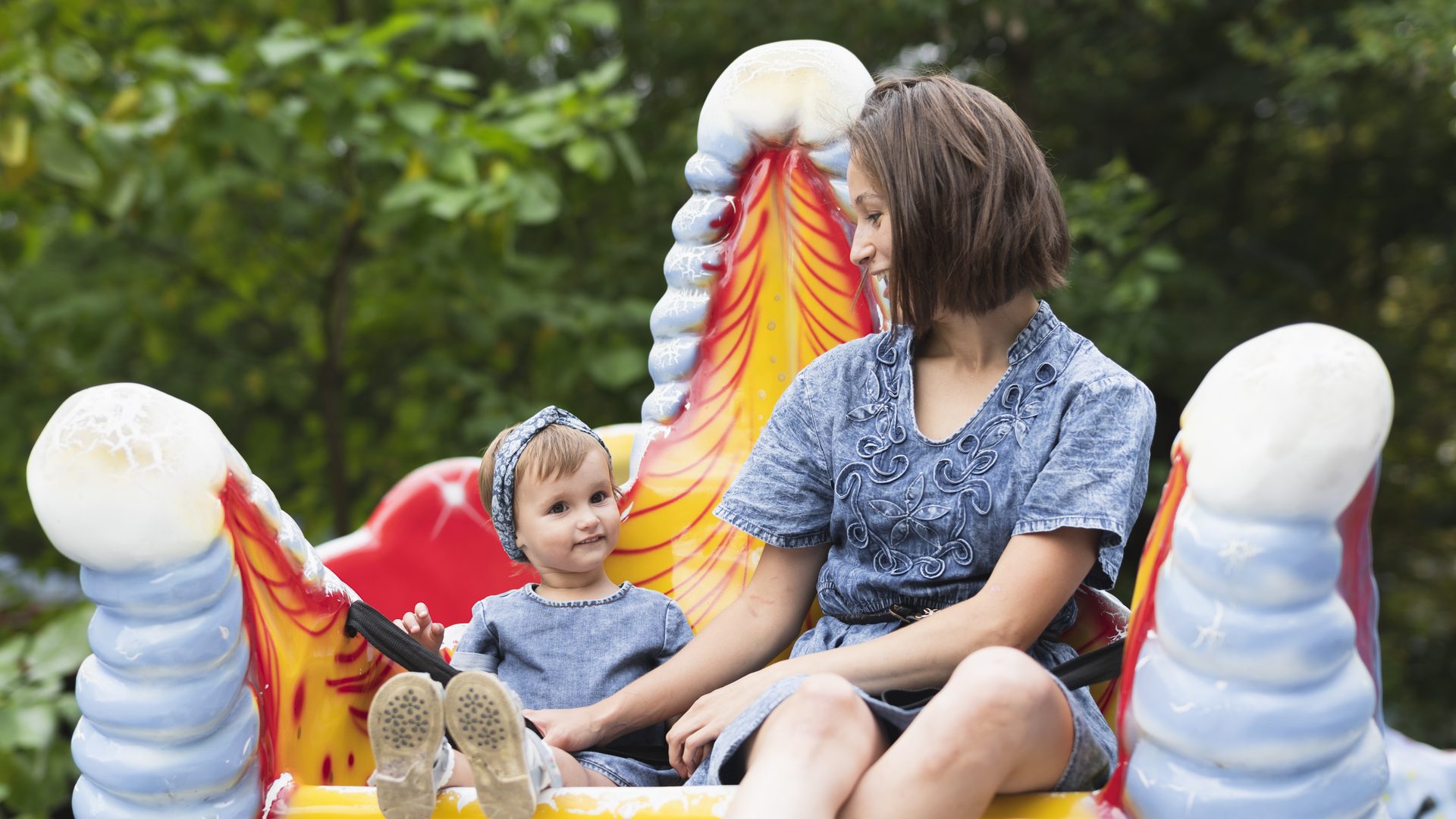 Familienabenteuer und Erholung: Unser Kombi-Angebot mit Familypark-Tagesticket!